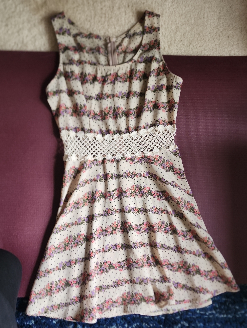 Solemio Cream Floral Sleeveless Dress with Lace Waist